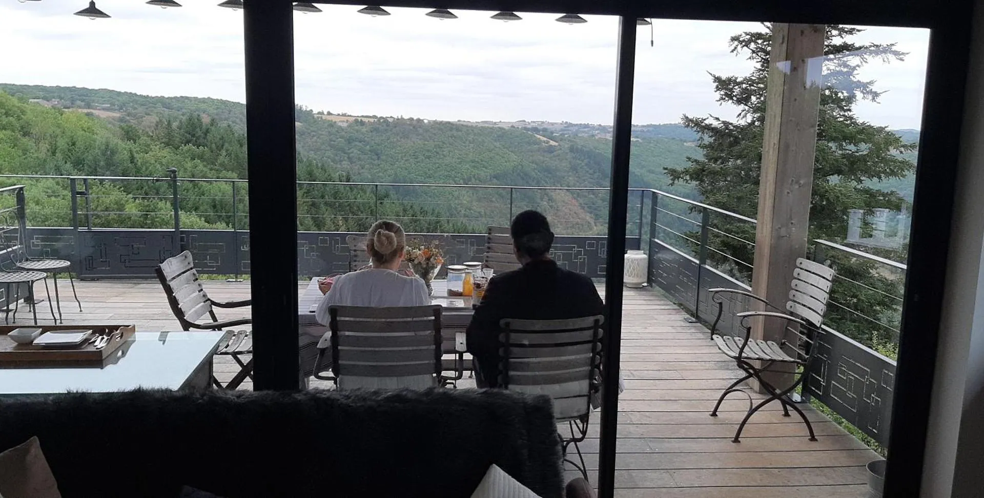 Alojamento de Acomodação e Pequeno-almoço Louradou-Sur-Ciel Acomodação com café da manhã Jouqueviel
